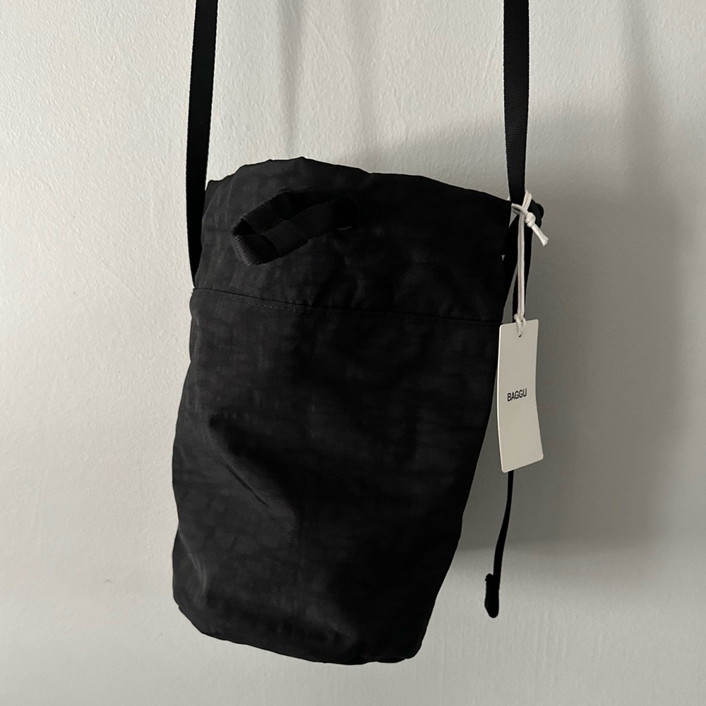 Baggu Medium Nylon Bucket Bag | Black - Picture 2 of 4
